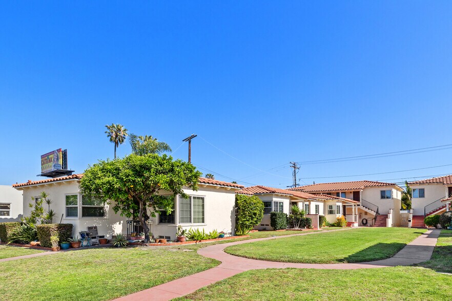 More Photos Of 4766-4780 Niagara Ave, San Diego Apartments For Sale