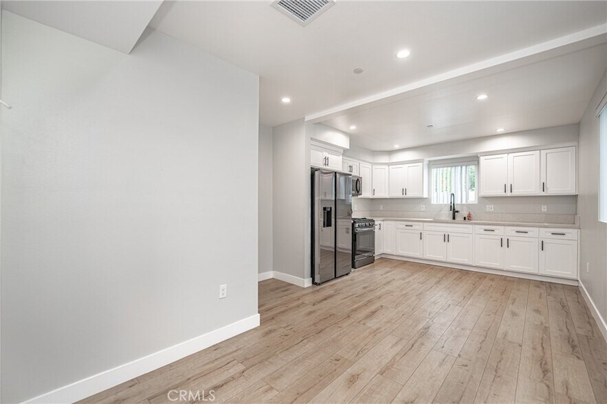 More Photos Of 433 W Gage Ave, Los Angeles Multifamily For Sale