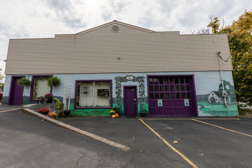 Primary Photo Of 8306 State Route 43, Bloomingdale Restaurant For Sale