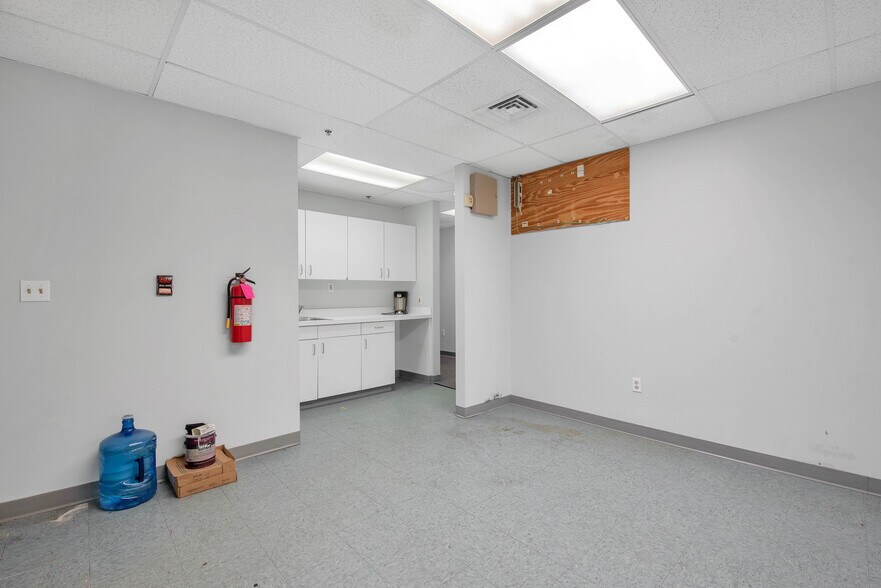 More Photos Of 250 Main St, Hartford Apartments For Lease