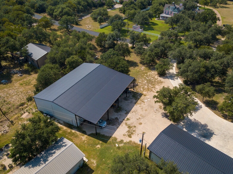 More Photos Of 322 Logan Ranch Rd, Georgetown Specialty For Lease