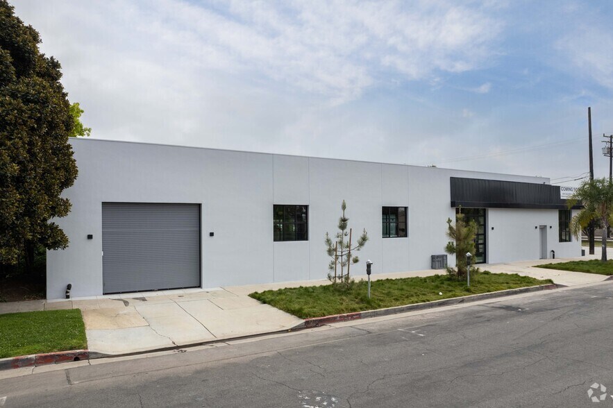 More Photos Of 1601 W Olympic Blvd, Santa Monica Loft Creative Space For Lease