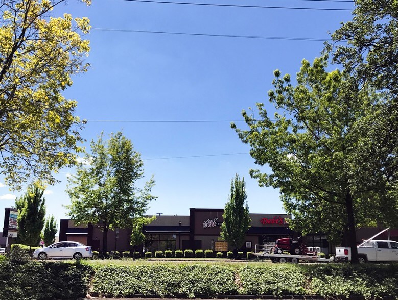 More Photos Of 2280-2310 SE Mission St, Salem Unknown For Lease