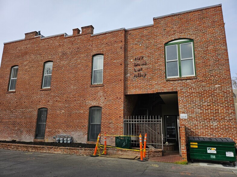 Primary Photo Of 315 2nd St, Woodland Loft Creative Space For Lease