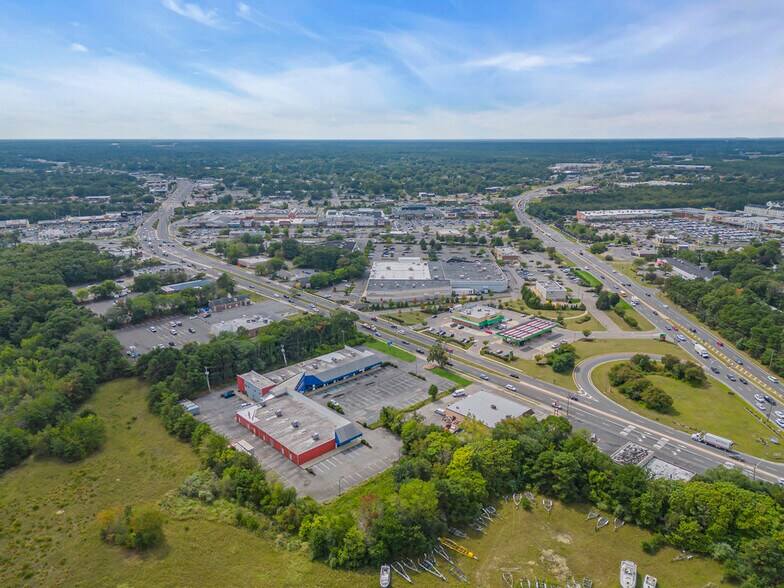 More Photos Of 781 Brick Blvd, Brick General Retail For Lease