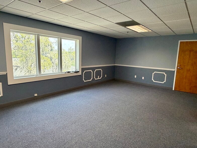 More Photos Of 5509 Grand Blvd, New Port Richey Office For Lease
