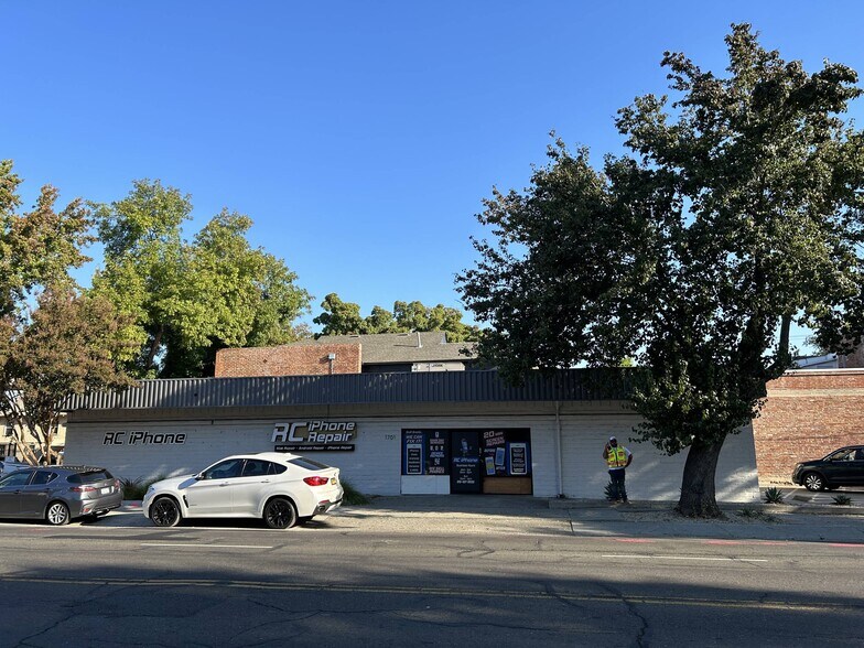 More Photos Of 1701 Broadway, Sacramento General Retail For Sale