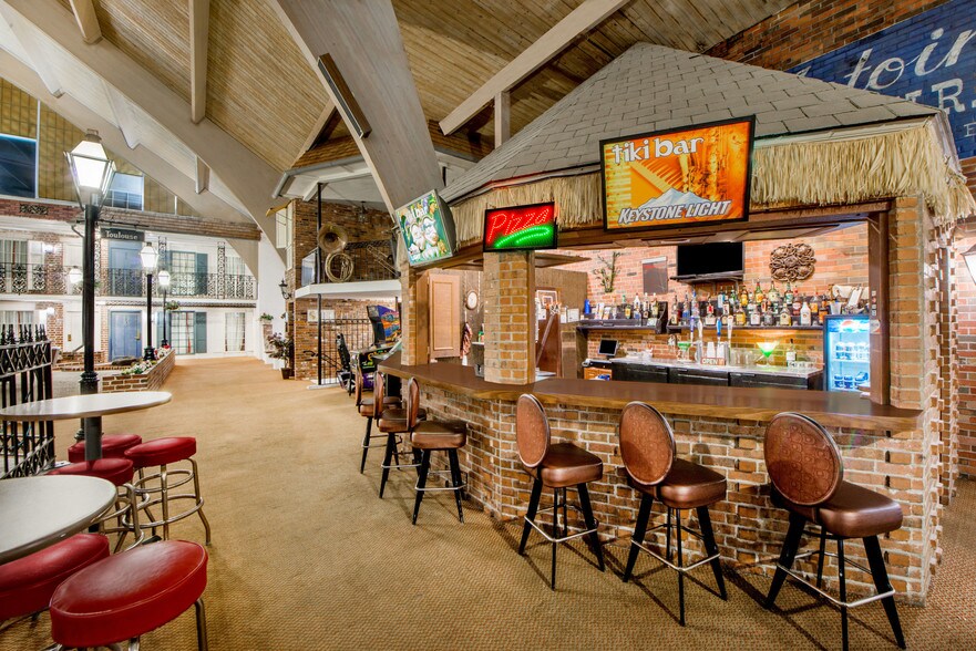 More Photos Of 2759 Mount Pleasant St, Burlington Hotel For Sale