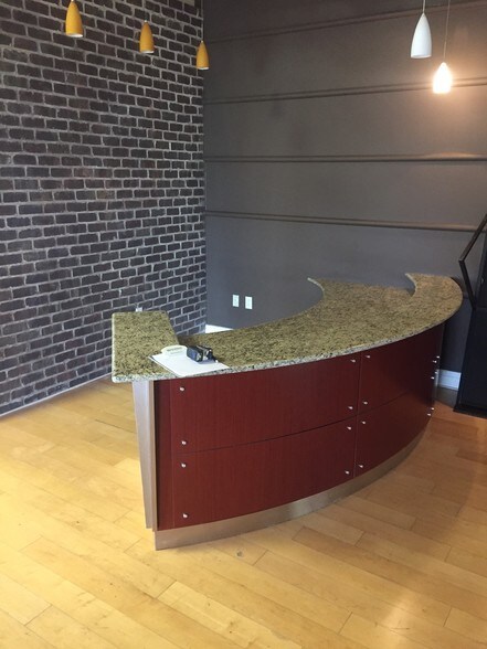 More Photos Of 1901 West St, Annapolis Apartments For Lease