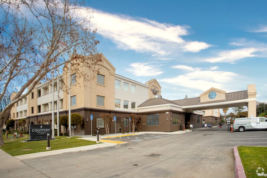 Primary Photo Of 1350 N 4th St, San Jose Hotel For Sale