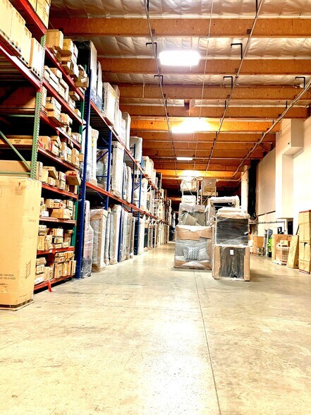 More Photos Of 43195 Business Park Dr, Temecula Warehouse For Lease