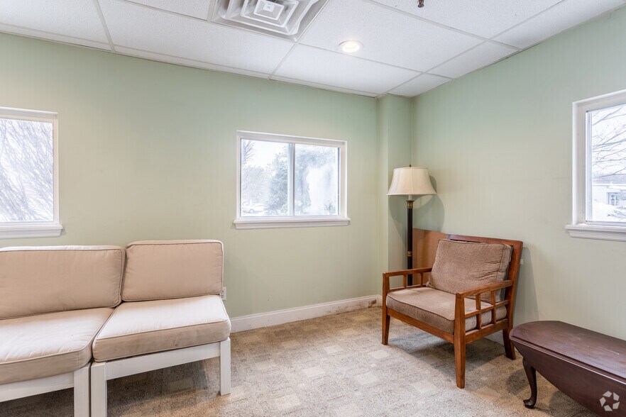 More Photos Of 22-24 Riverview Dr, Marlboro Warehouse For Lease