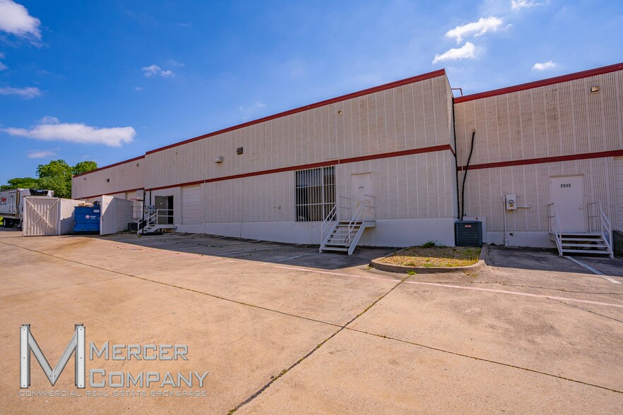 More Photos Of 2928 Story Rd W, Irving Distribution For Sale