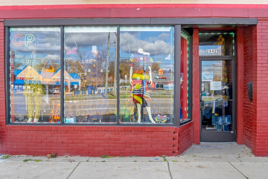 More Photos Of 26421 Plymouth Rd, Redford Storefront For Sale