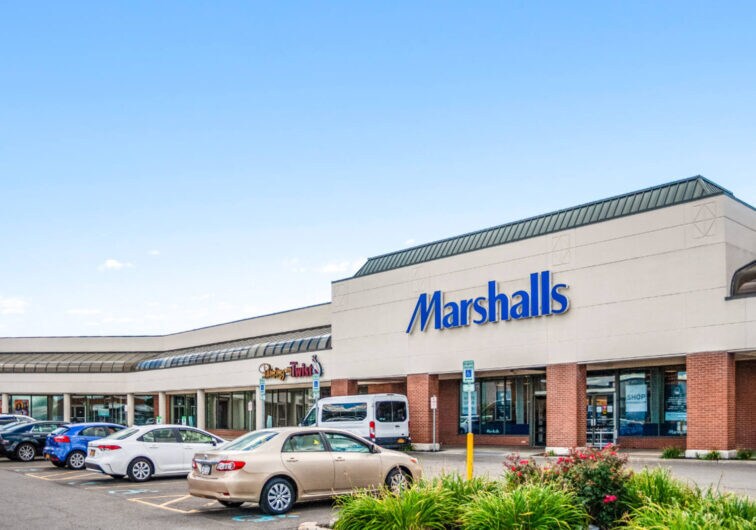 More Photos Of 3733-3735 Union Rd, Cheektowaga Unknown For Lease