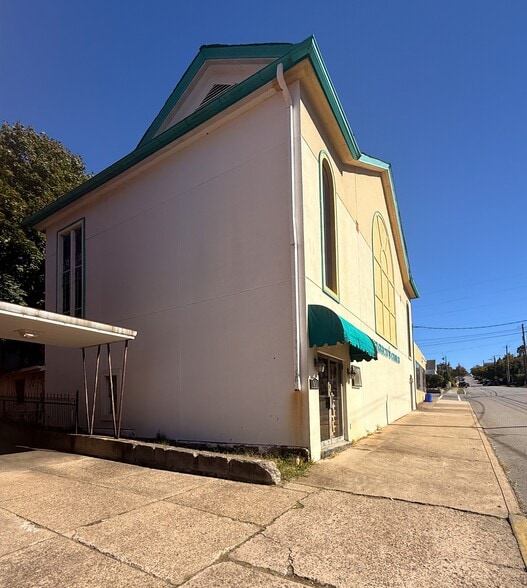 More Photos Of 66 Broad St, Pittston Religious Facility For Sale