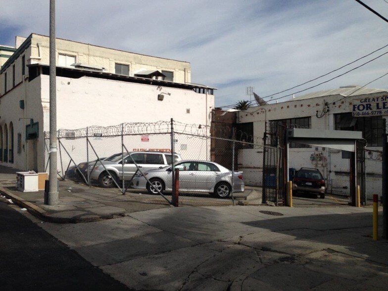 More Photos Of 2220-2228 W 7th St, Los Angeles Freestanding For Lease