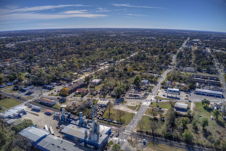 More Photos Of 845 Main St, Sulphur Springs Land For Sale