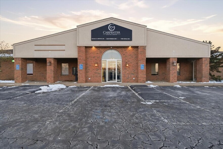 More Photos Of 1684 Venture Dr, Mount Vernon Office For Sale