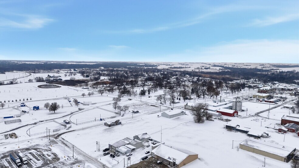 More Photos Of 602 3rd St, Perry Specialty For Sale