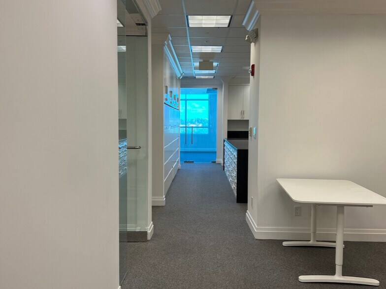 More Photos Of 1801-1837 NE 123rd St, North Miami Office For Sale