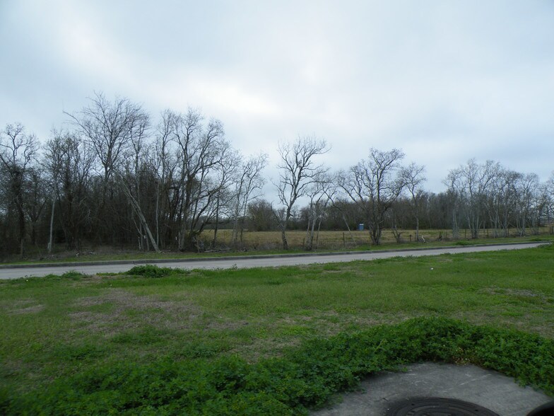 More Photos Of 25th Ave N at Hwy 3, Texas City Land For Sale