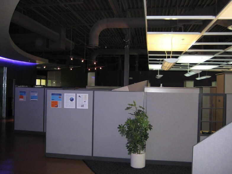 More Photos Of 420 S Smith Rd, Tempe Office For Sale