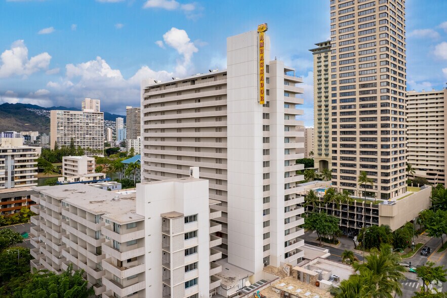 Primary Photo Of 2040 Kuhio Ave, Honolulu Hotel For Lease