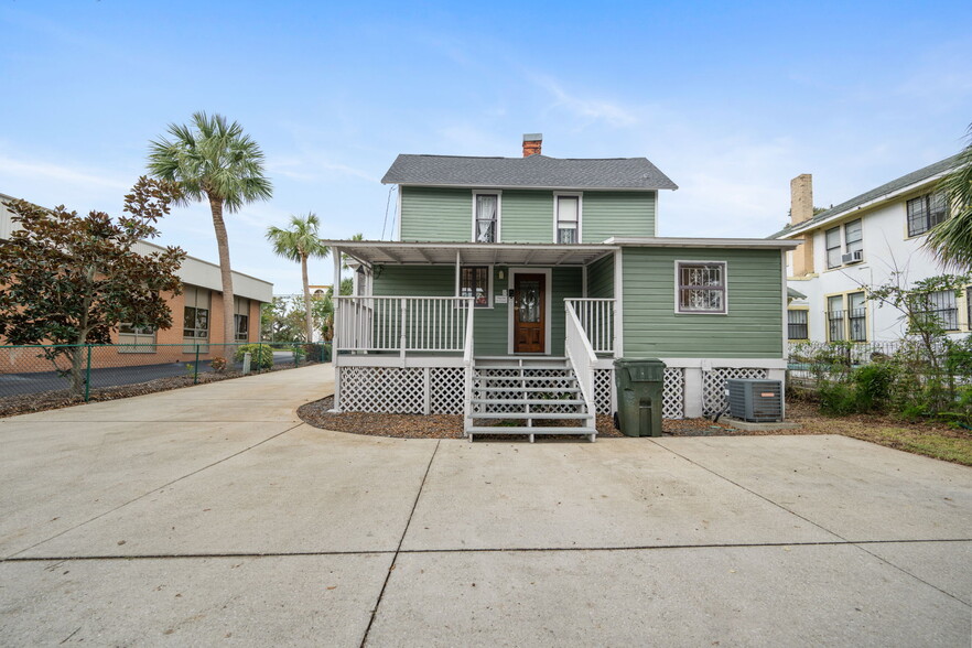 More Photos Of 339 S Ridgewood Ave, Daytona Beach Office Residential For Sale