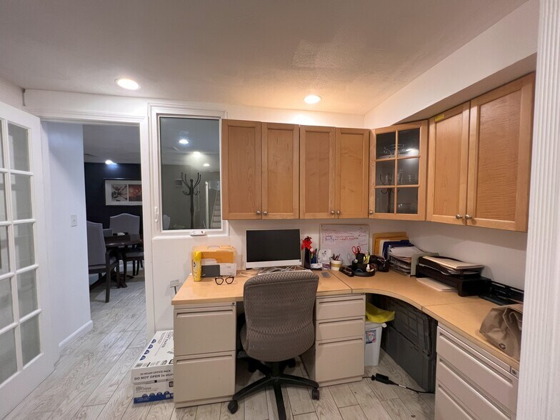 More Photos Of 169-171 Chelsea St, Boston Storefront Retail Office For Sale