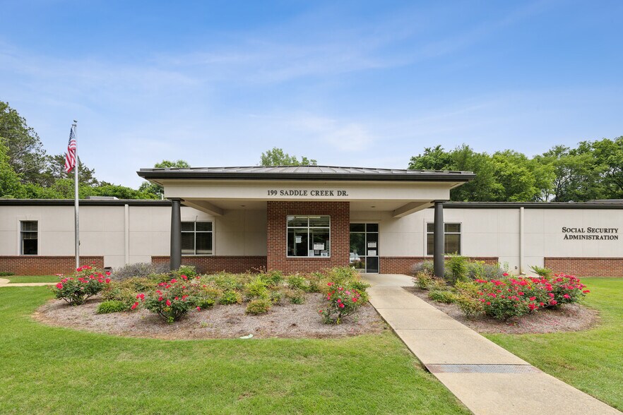 More Photos Of 199 Saddle Creek Dr, Tupelo Office For Sale