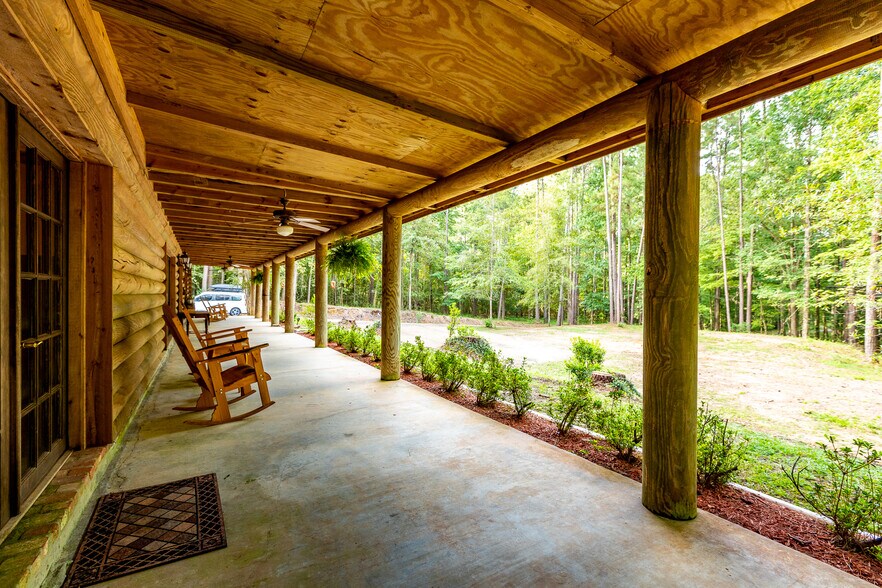 More Photos Of 4032 Highway 48 W, Mccomb Specialty For Sale