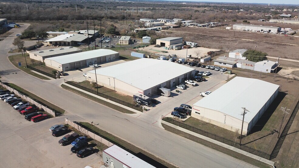 More Photos Of 100 Precision, Buda Warehouse For Lease