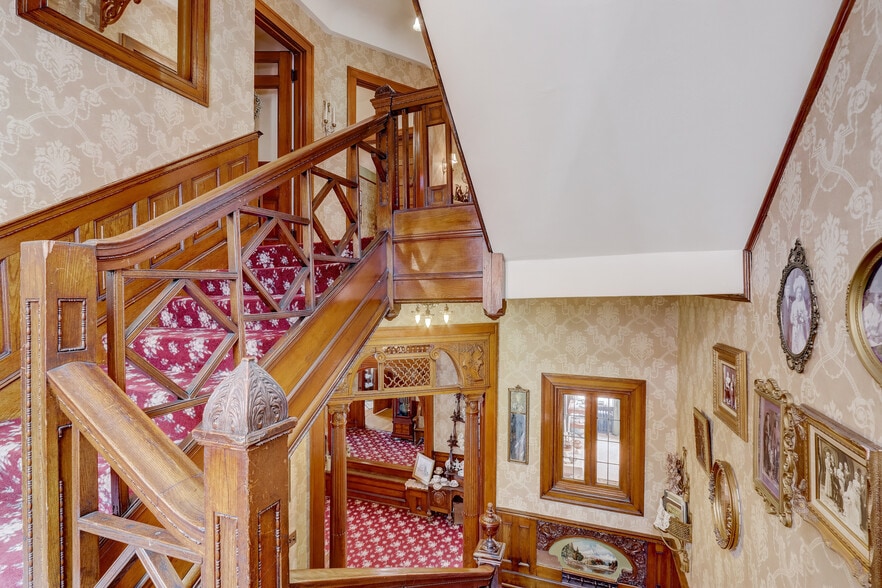 More Photos Of 3209 W Wells St, Milwaukee Hospitality For Sale