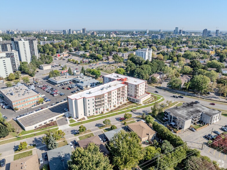 More Photos Of 301 Westmount Rd W, Kitchener Apartments For Lease