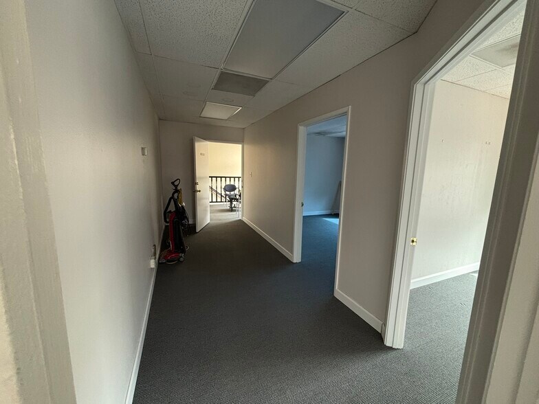 More Photos Of 1850 Warburton Ave, Santa Clara Loft Creative Space For Lease