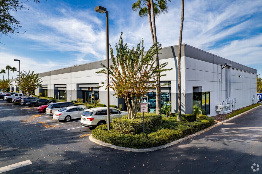 More Photos Of 8500 Parkline Blvd, Orlando Unknown For Lease