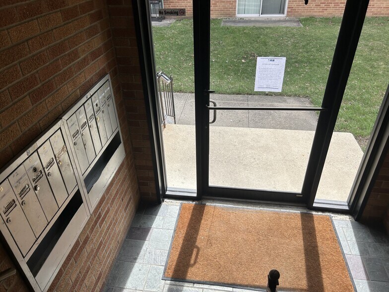 More Photos Of 5617 Cheviot Rd, Cincinnati Apartments For Sale