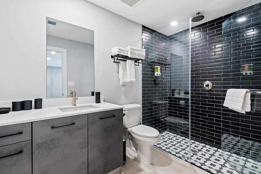 More Photos Of 637 NE 4th Ave, Fort Lauderdale Apartments For Sale