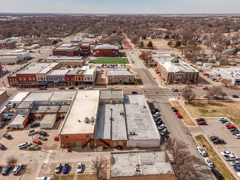 More Photos Of 724 N Main St, Newton Storefront For Sale