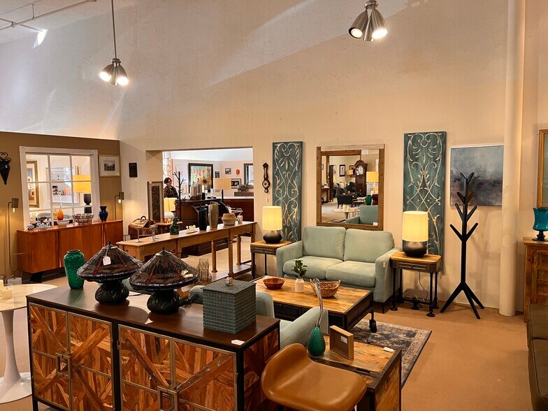 More Photos Of 233 SW 2nd St, Corvallis Storefront For Sale