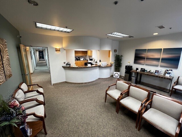 More Photos Of 8406 E Shea Blvd, Scottsdale Medical For Sale