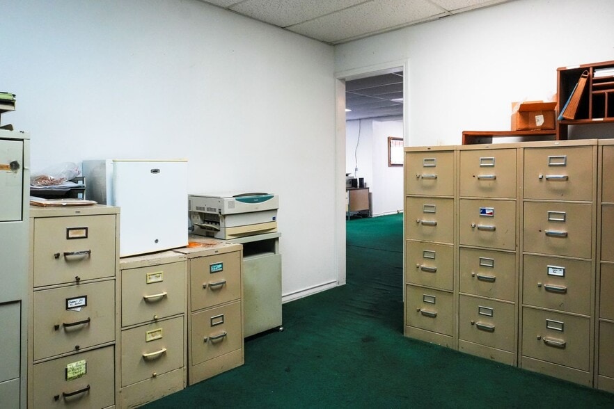 More Photos Of 1531 S Port Ave, Corpus Christi Office For Sale