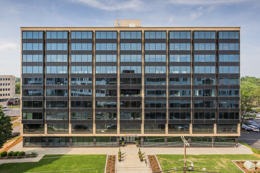 More Photos Of 1515 Mockingbird Ln, Charlotte Office For Lease