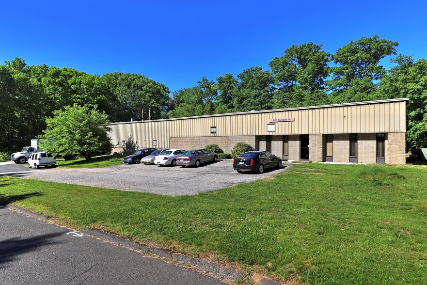 Primary Photo Of 15 Container Dr, Terryville Manufacturing For Sale