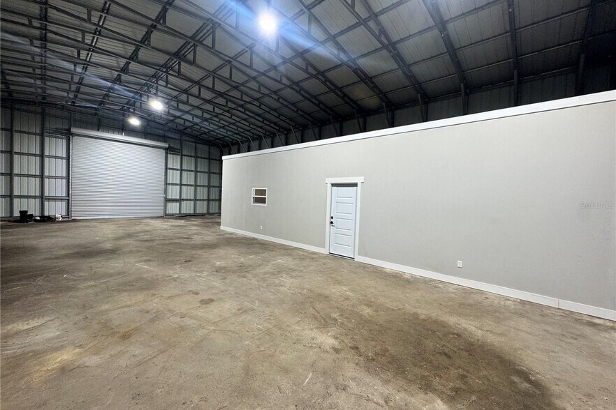 More Photos Of 14618 6th St, Dade City Warehouse For Sale