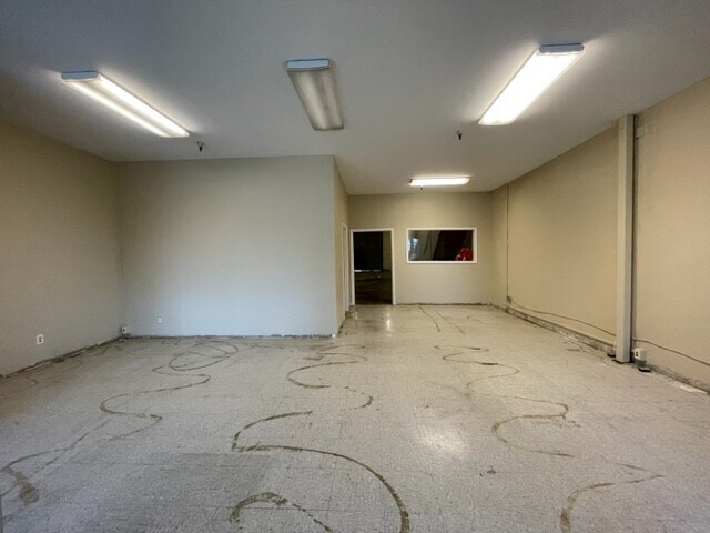More Photos Of 110 Railroad Ave, Suisun City Flex For Lease