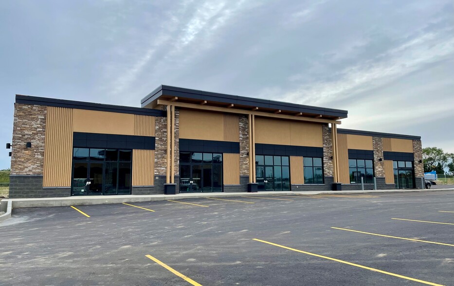 Primary Photo Of 3 Ballpark Way, Spruce Grove Storefront Retail Office For Lease