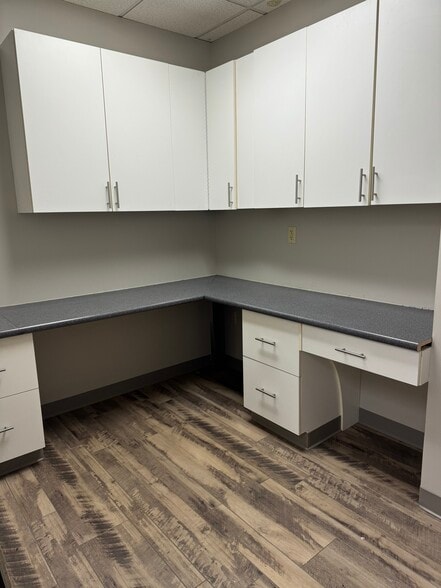 More Photos Of 2400 Corporate Dr, Wexford Medical For Lease