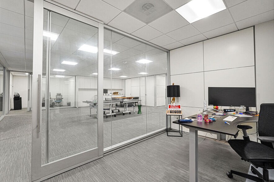 More Photos Of 1 SE 3rd Ave, Miami Office For Lease